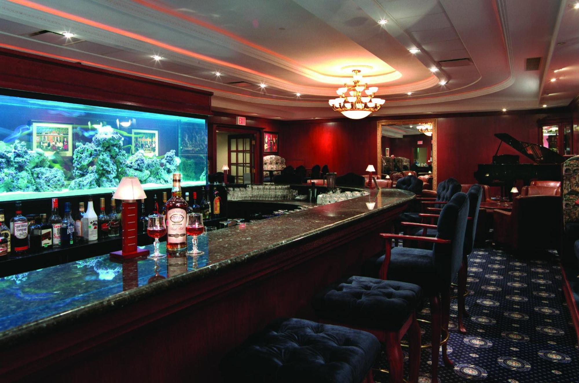 Chateau Louis Hotel & Conference Centre 에드먼턴 외부 사진
