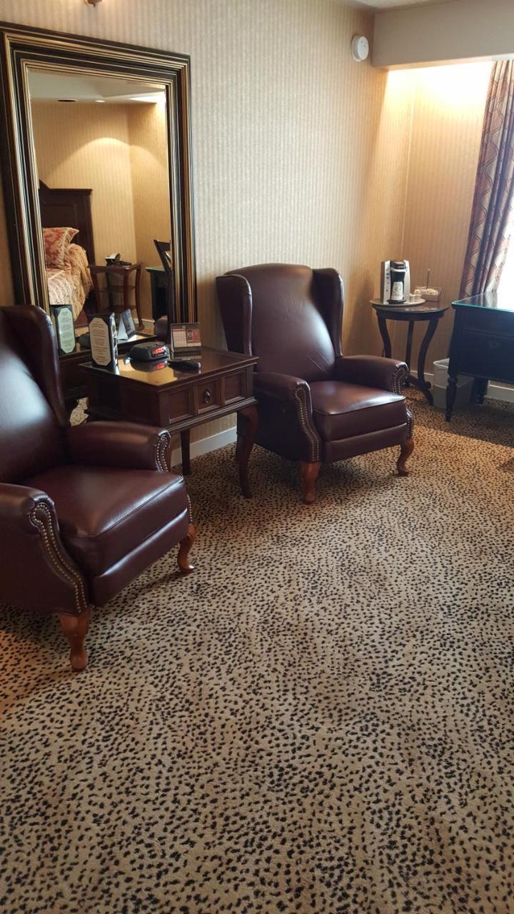 Chateau Louis Hotel & Conference Centre 에드먼턴 외부 사진